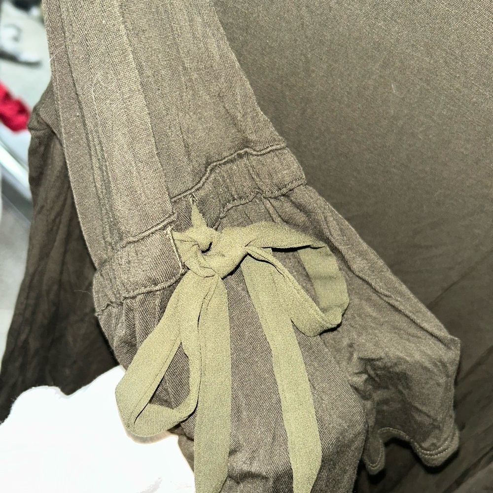 White House Black Market Dark Green Bell Sleeve Blouse - Picture 3 of 4